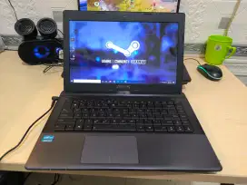 Laptop ASUS X45C Core i3 2370M 2.4Ghz 4GB/500GB Intel Minus Baterai
