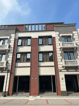 Ruko Osaka PIK 2 DISEWA Tipe Garden 4,5x15 3 Lantai Kosongan Free IPL
