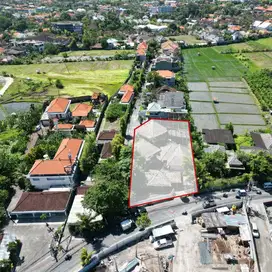 Tanah Leasehold jalan raya batu belig seminyak