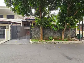 Jual Rumah Tinggal di Lokasi Tenang Jl Niaga Hijau