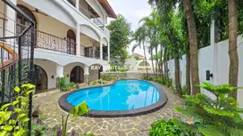 Jual Rumah Mewah Lokasi Tenang di Jl Bhakti Cilandak Timur