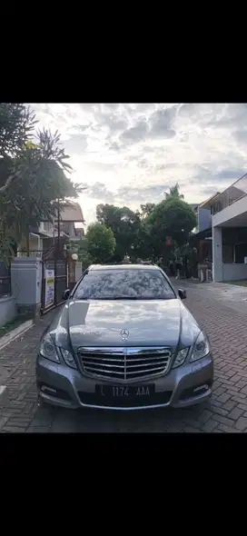 Mercedes-Benz E300 2009 Bensin