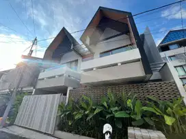 Villa Tropical Modern dekat Beach Club Canggu