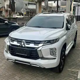 Mitsubishi Pajero Sport Dakar 4*2 at putih thn 2024 low km