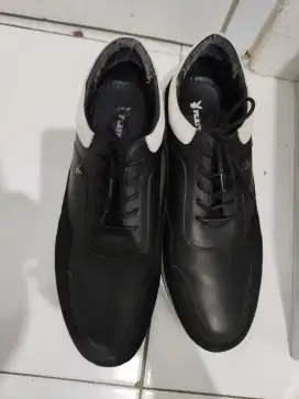 Sepatu Playboy Kulit Asli