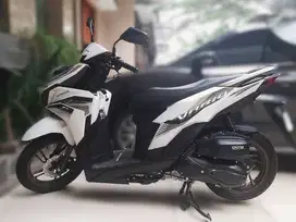 Dijual Honda Vario 125 CBS ISS SP, Putih