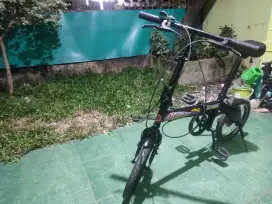 Sepeda Element Dash 16