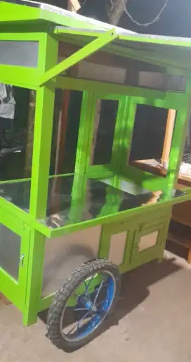 Dijual gerobak gorengan/roti bakar/cimol, dll