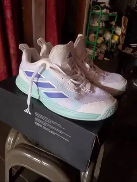 Sepatu Tennis / Badminton Adidas Avaflash Murah BU