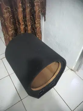 Box subwofer 12 inch