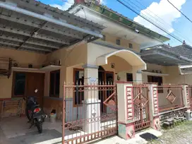 Rumah furnish di selatan amplaz