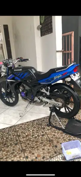 Tangan pertama Kawasaki ninja R Tahun 2006 super kipas asli