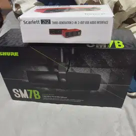 Fullset Mic (Shure SM7B dan Focusrite) Podcast/Streaming/Rekam Musik