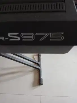 Bismilah saya mau jual keyboard merk yamaha psr975