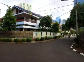 RUMAH STRATEGIS JALAN DR SAHARJO MENTENG ATAS, SETIA BUDI - JAKSEL