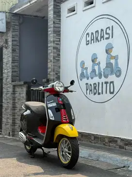 Vespa primavera x disney mickey mouse