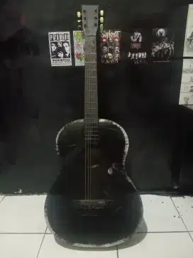 Gitar string bekas