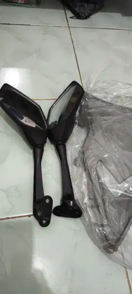 J= SPION MOTOR CBR FACELIFT BNUS VISOR