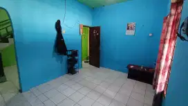 Di Kontrakan Rumah 2 Lantai