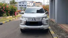 Mitsubishi Pajero 2.4 Sport Dakar 4x2 AT Putih 2021/2022