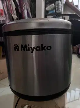 Miyako Magic Jar Penghangat Nasi Mjg-201 Miyako 20 Liter