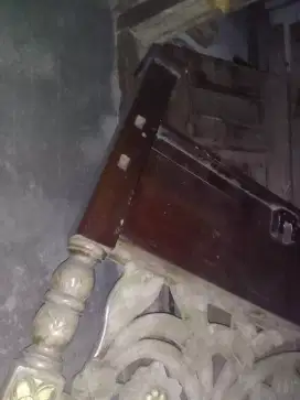 Dipan/tempat tidur
