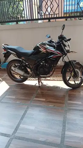 Honda Cb150r hitam