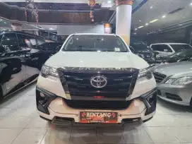 FORTUNER TRD AT 2020 KM RENDAH PUTIH (BINTANG MOTOR)