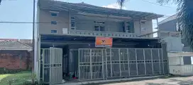 DiSewakan Toko Pertahun