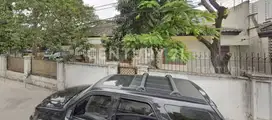 Rumah Hoek Cocok Untuk Usaha Di Kopyor Raya Kelapa Gading