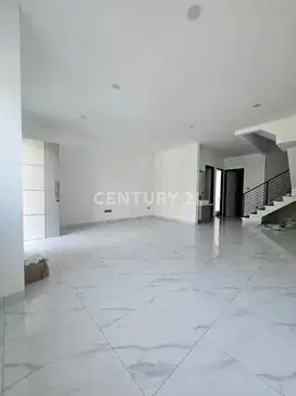 Rumah Brand New 2 Lantai Di Imperial Gading