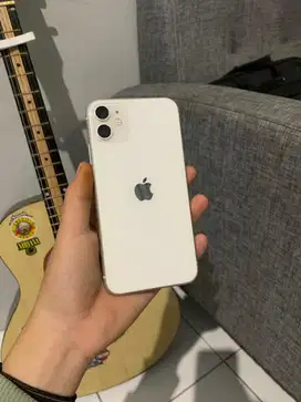 Iphone 11 64gb resmi beacukai / ibox
