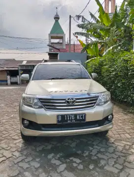 Fortuner bensin 2.7 G.Lux 2013 AT