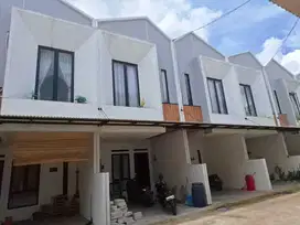 Rumah Dua Lantai angsuran tiga jtan
