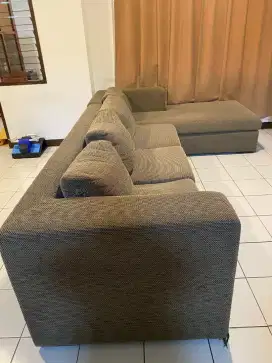 Sofa bekas merk Cellini