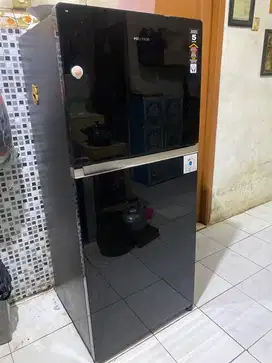dijual kulkas seken merk polytron