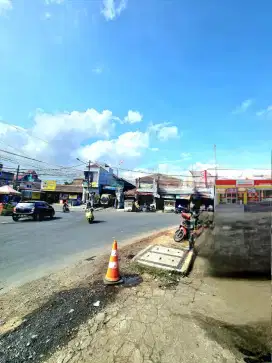 DISEWAKAN RUKO PERTIGAAN DI GUNUNG BATU DEPAN APT GATEWAY PASTEUR
