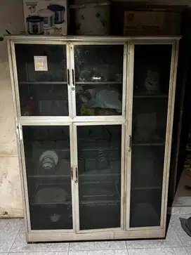 Lemari Tempat simpan makanan