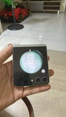 Samsung Z Flip 5