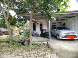 RUMAH DIJUAL. Lokasi CISAUK. SANGAT STRATEGIS.