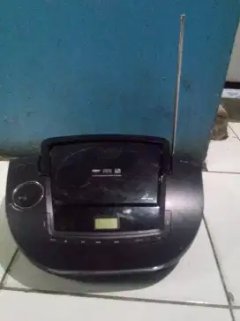 CD player bisa USB dan radio