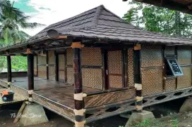 RUMAH BAMBU KLASIK