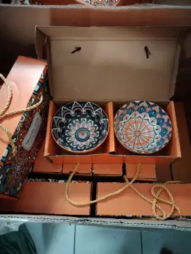 Mangkok keramik souvenir isi 2