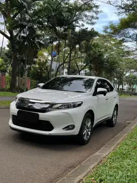 Harrier 2.0 Advance Premium A/T 2015 Putih