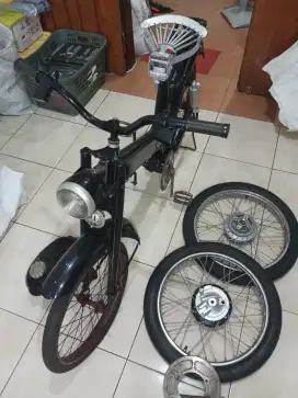 Sepeda motor jadul Klasik ducati luxor 55 1955