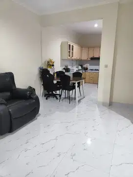 Dijual Cepat Rumah Siap Huni di Taman Surya 5 Jakarta Barat