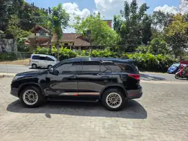 FORTUNER 2019 LIKE NEW
