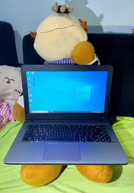 Laptop asus sudah ssd