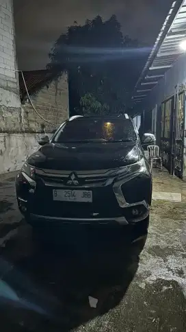 PAJERO DAKAR 4X2 LIMITED EDITION HITAM 2017