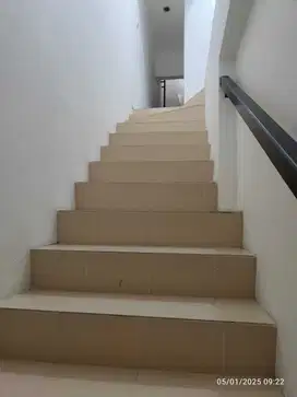 DISEWAKAN RUMAH PASADENA CENGKARENG FULLFURNISHED